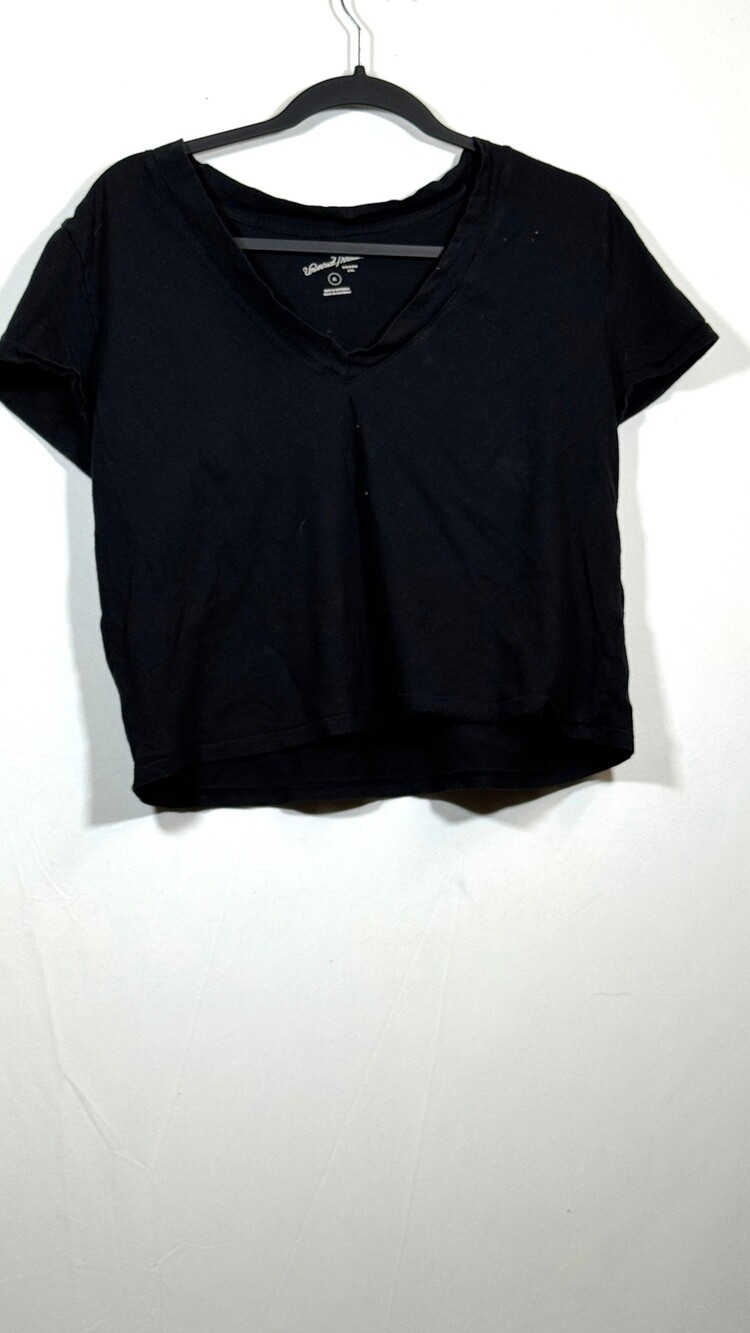 Universal Thread XL Black Crop Top Short Sleeve V Neck